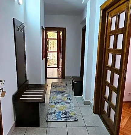 Отель Zarnesti Centre Vmp Free Parking